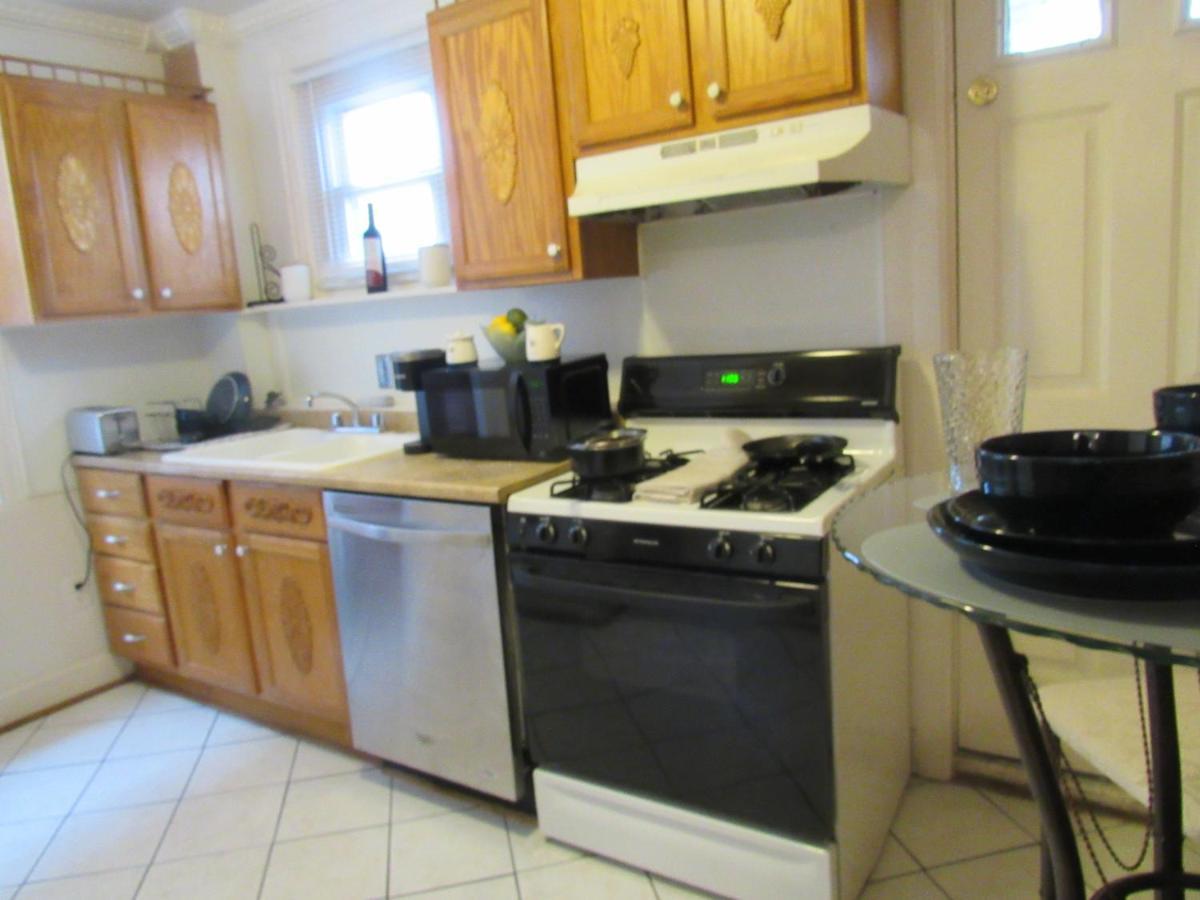 Located In The Noma-Gallaudet Neighborhood Apartamento Distrito de Colúmbia Exterior foto